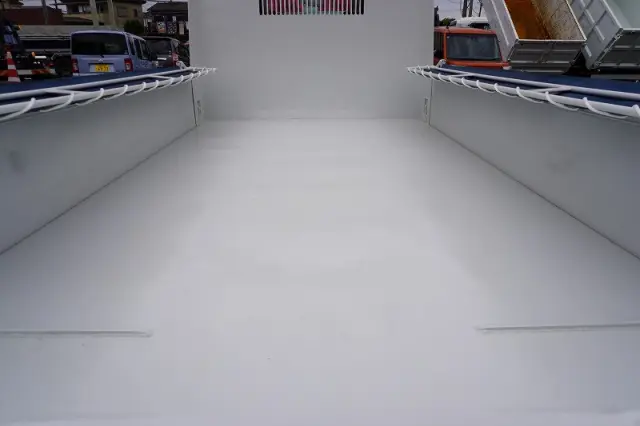 いすゞ エルフ TPG-NKR85AN(2WD)の写真22