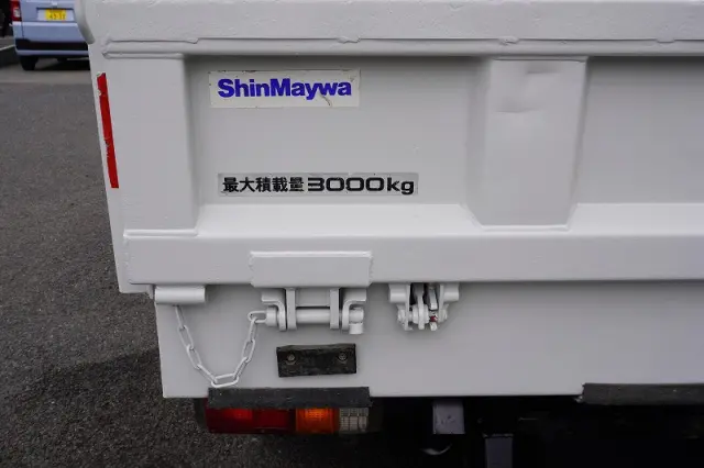 いすゞ エルフ TPG-NKR85AN(2WD)の写真24