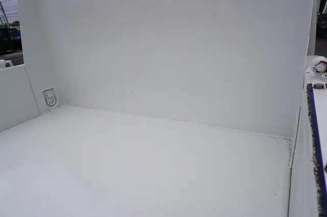 いすゞ エルフ TPG-NKR85AN(2WD)の写真26