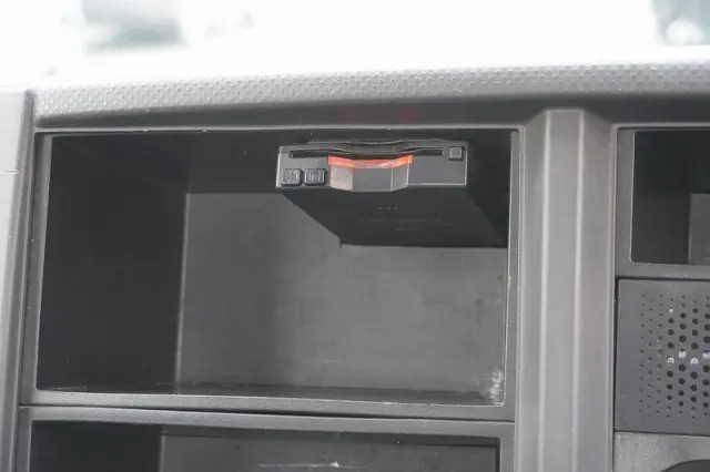 いすゞ エルフ TPG-NKR85AN(2WD)の写真35