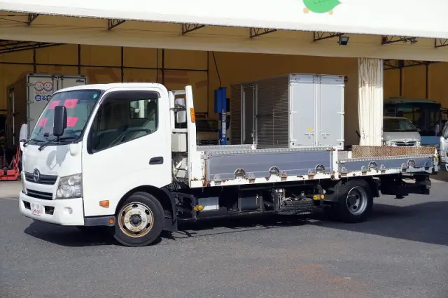 日野 デュトロ SDG-XZU720M(2WD)の写真1