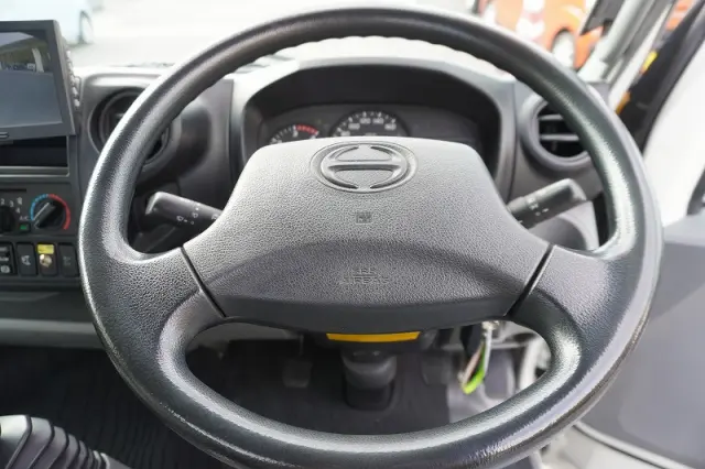 日野 デュトロ SDG-XZU720M(2WD)の写真31