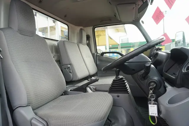 日野 デュトロ SDG-XZU720M(2WD)の写真36