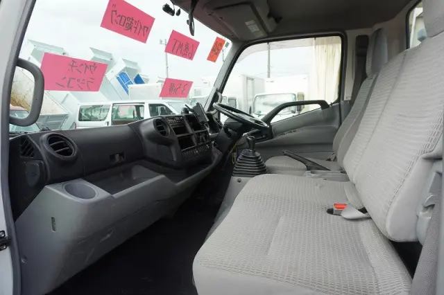 日野 デュトロ SDG-XZU720M(2WD)の写真38