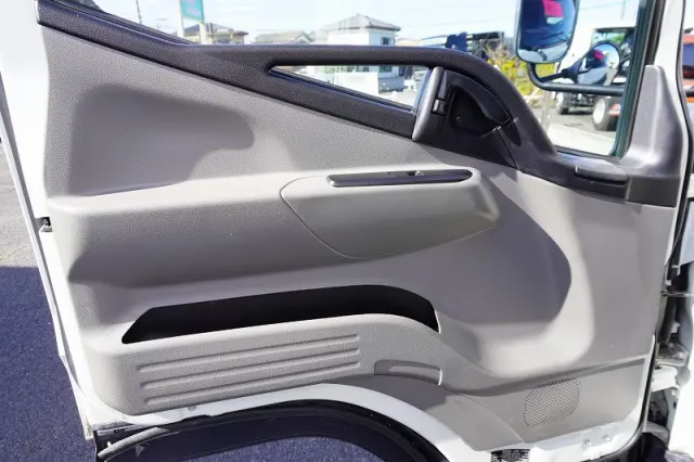 日産 アトラス TRG-FEB5W(2WD)の写真44