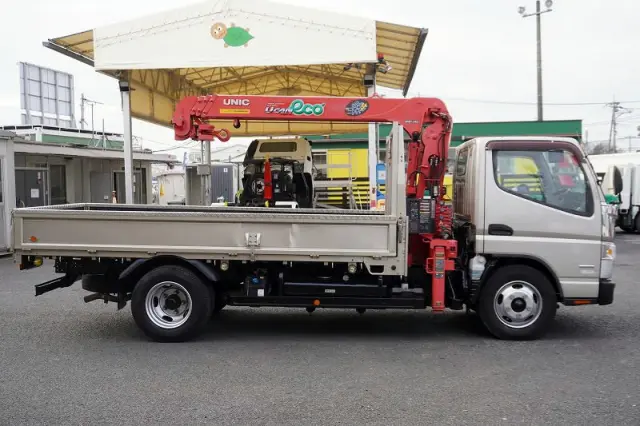三菱 キャンター TPG-FEA50(2WD)の写真5