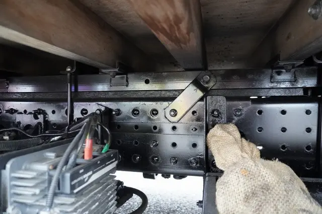 三菱 キャンター TPG-FEA50(2WD)の写真12