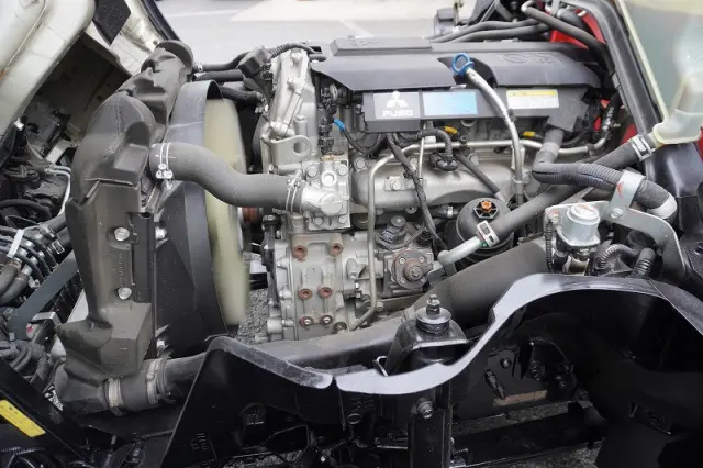 三菱 キャンター TPG-FEA50(2WD)の写真14
