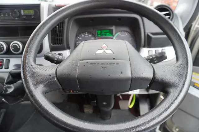 三菱 キャンター TPG-FEA50(2WD)の写真33