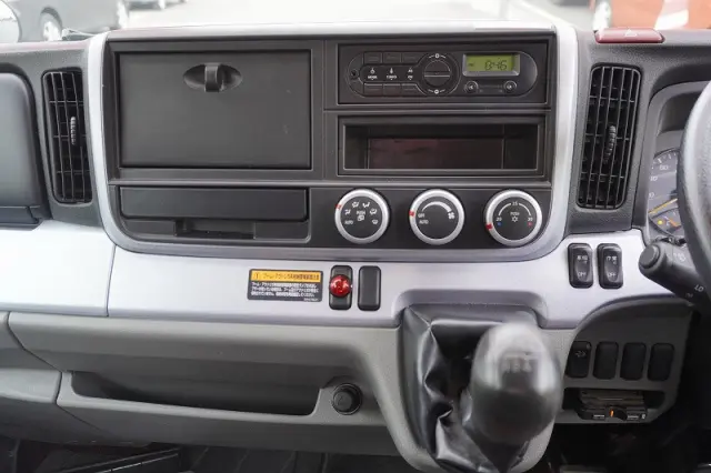 三菱 キャンター TPG-FEA50(2WD)の写真35