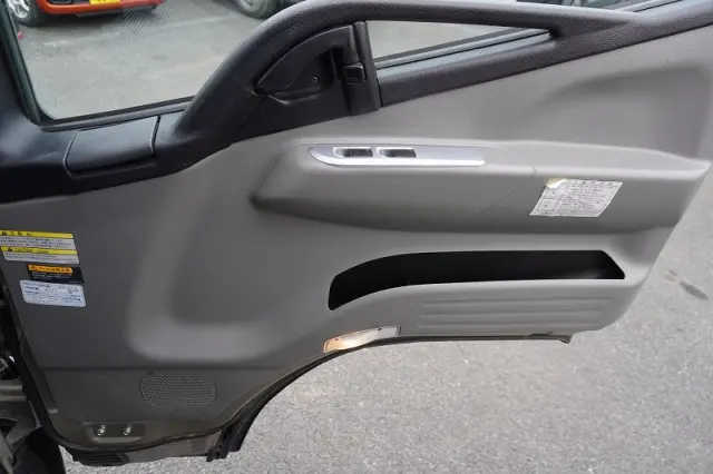 三菱 キャンター TPG-FEA50(2WD)の写真39