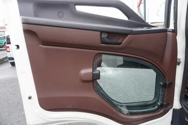 日野 レンジャー 2KG-FD2ABA(2WD)の写真42