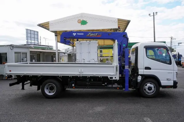 三菱 キャンター 2PG-FEB80(2WD)の写真5