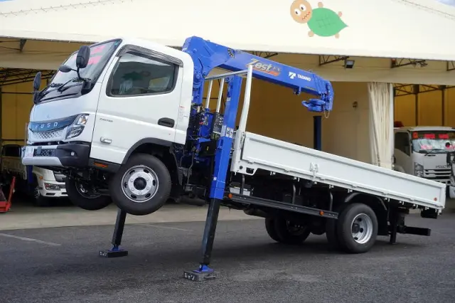 三菱 キャンター 2PG-FEB80(2WD)の写真9