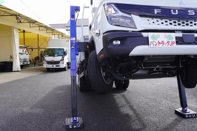 三菱 キャンター 2PG-FEB80(2WD)の写真18