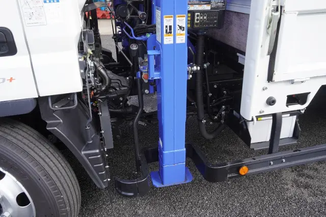 三菱 キャンター 2PG-FEB80(2WD)の写真29