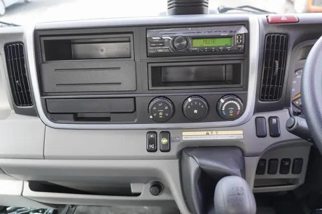 三菱 キャンター 2PG-FEB80(2WD)の写真35