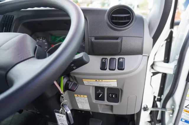 三菱 キャンター 2PG-FEB80(2WD)の写真36