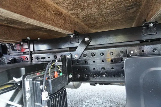 三菱 キャンター 2RG-FEB80(2WD)の写真12