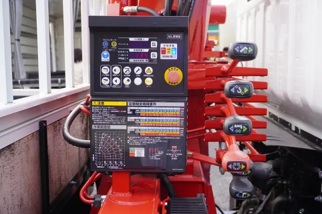 三菱 キャンター 2RG-FEB80(2WD)の写真28