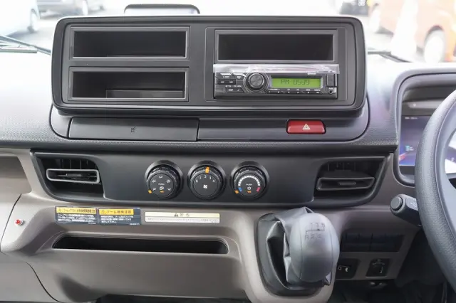 三菱 キャンター 2RG-FEB80(2WD)の写真33