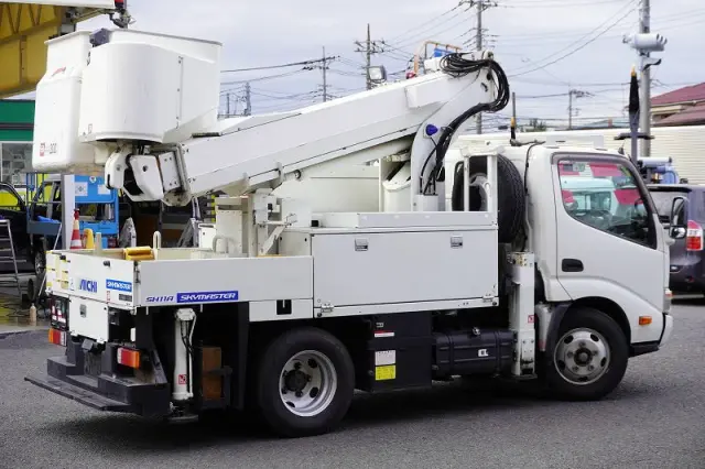 日野 デュトロ TKG-XZU600X(2WD)の写真8