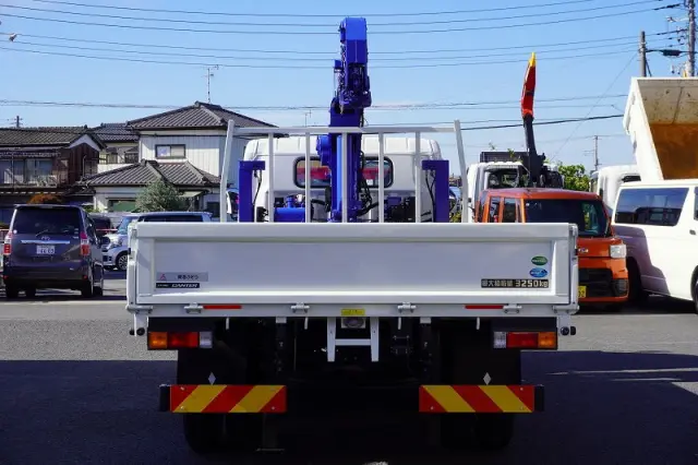 三菱 キャンター 2PG-FEB80(2WD)の写真4