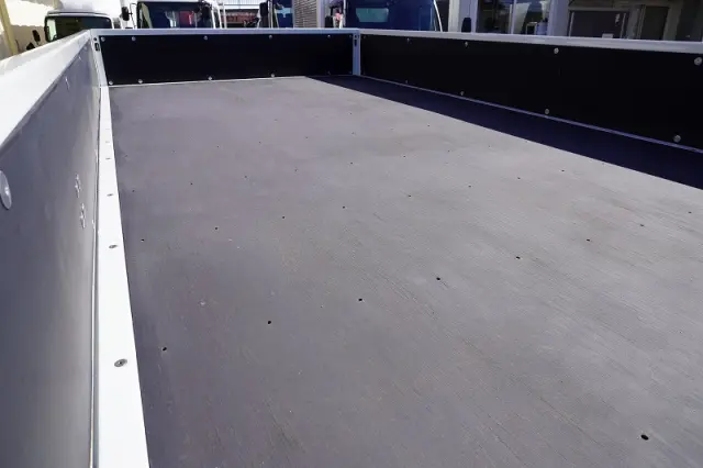 三菱 キャンター 2PG-FEB80(2WD)の写真32