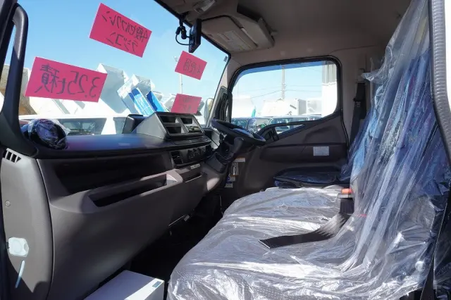 三菱 キャンター 2PG-FEB80(2WD)の写真43