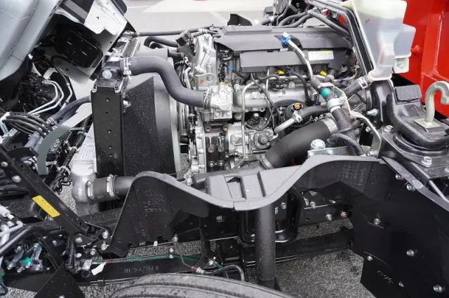 三菱 キャンター 2PG-FEB80(2WD)の写真13