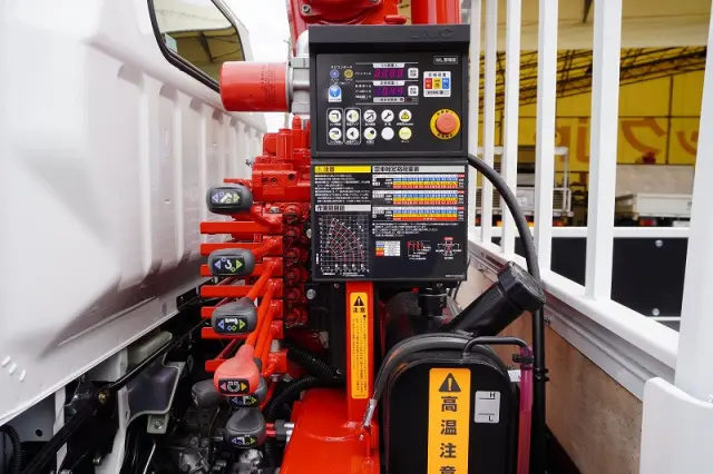 三菱 キャンター 2PG-FEB80(2WD)の写真29