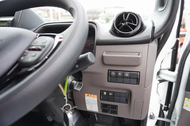 三菱 キャンター 2PG-FEB80(2WD)の写真35