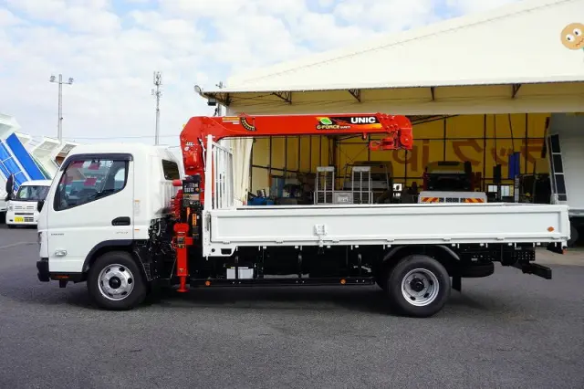 三菱 キャンター 2PG-FEB80(2WD)の写真3