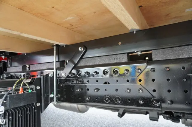 三菱 キャンター 2PG-FEB80(2WD)の写真12