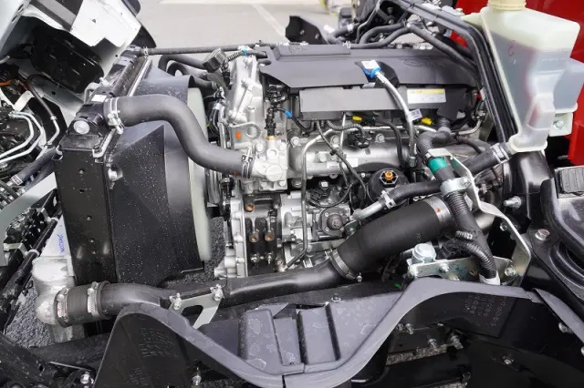 三菱 キャンター 2PG-FEB80(2WD)の写真13