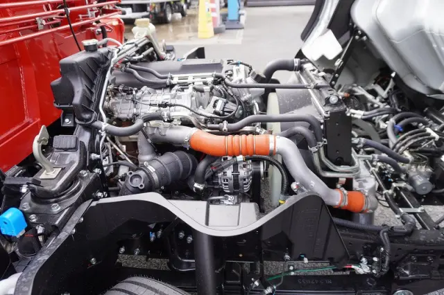 三菱 キャンター 2PG-FEB80(2WD)の写真14