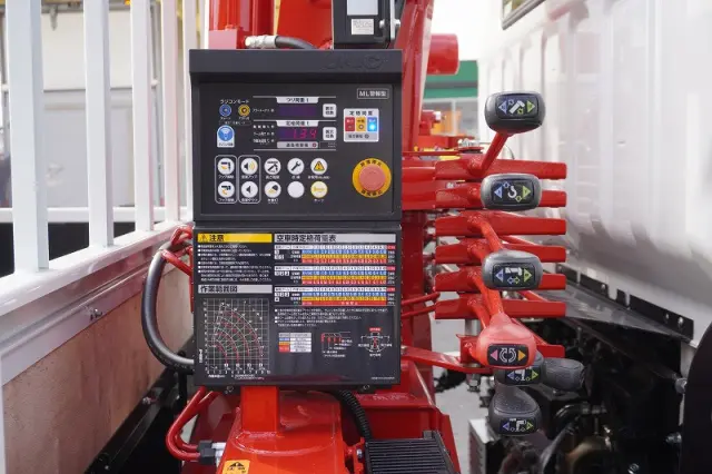 三菱 キャンター 2PG-FEB80(2WD)の写真28