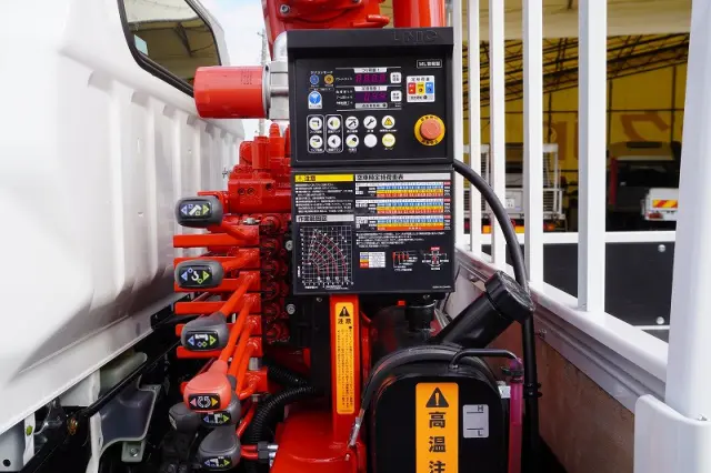 三菱 キャンター 2PG-FEB80(2WD)の写真29