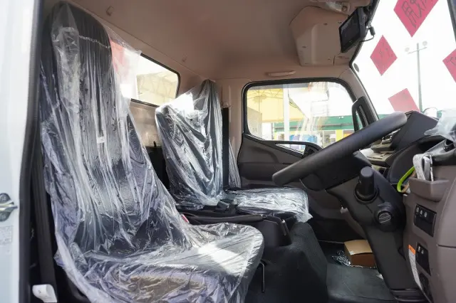 三菱 キャンター 2PG-FEB80(2WD)の写真37