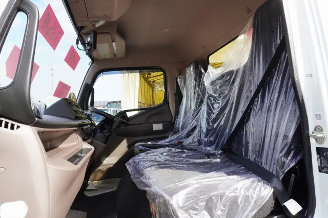 三菱 キャンター 2PG-FEB80(2WD)の写真40