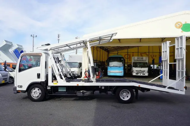 いすゞ エルフ SKG-NPR85YN(2WD)の写真4