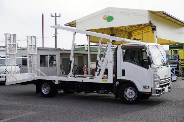 いすゞ エルフ SKG-NPR85YN(2WD)の写真7