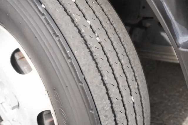 いすゞ エルフ SKG-NPR85YN(2WD)の写真10