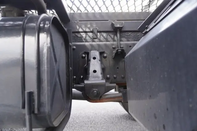 いすゞ エルフ SKG-NPR85YN(2WD)の写真12