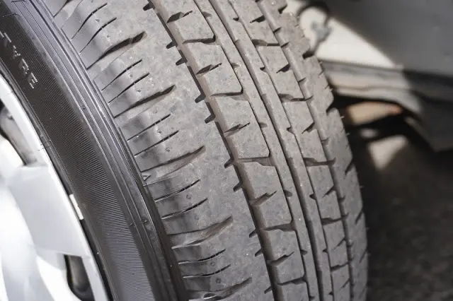 トヨタ ハイエースバン CBF-TRH200K(2WD)の写真10