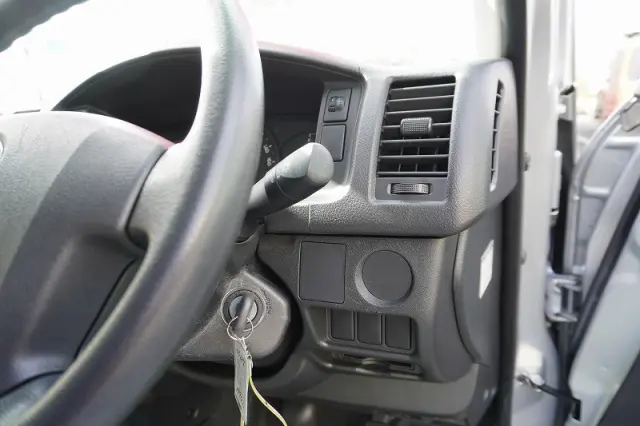 トヨタ ハイエースバン CBF-TRH200K(2WD)の写真36