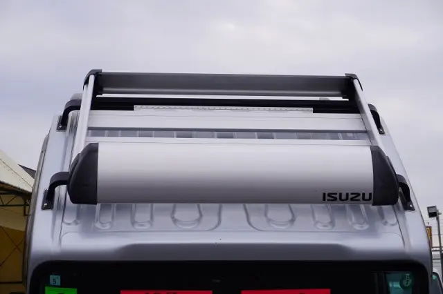 いすゞ エルフ 2RG-NMR88AN(2WD)の写真17