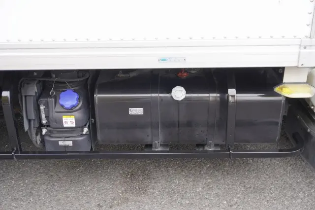 いすゞ エルフ 2RG-NMR88AN(2WD)の写真32