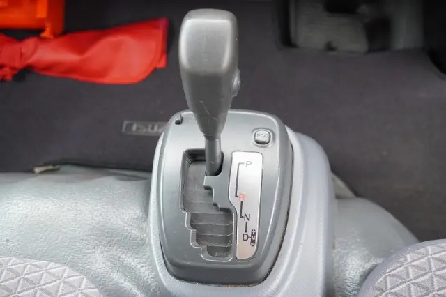 いすゞ エルフ 2RG-NMR88AN(2WD)の写真35