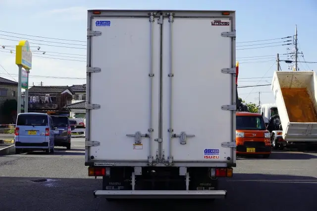 いすゞ エルフ 2RG-NPR88AN(2WD)の写真4
